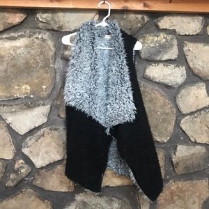 🖤Black Teddy Furry Vest🖤